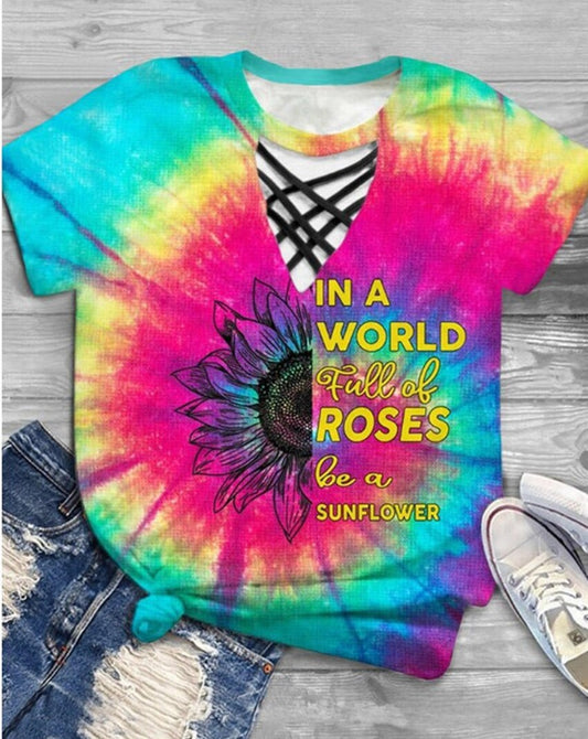 Trendy dames T-shirt met cut-out ontwerp en tie-dye patroon - Norina