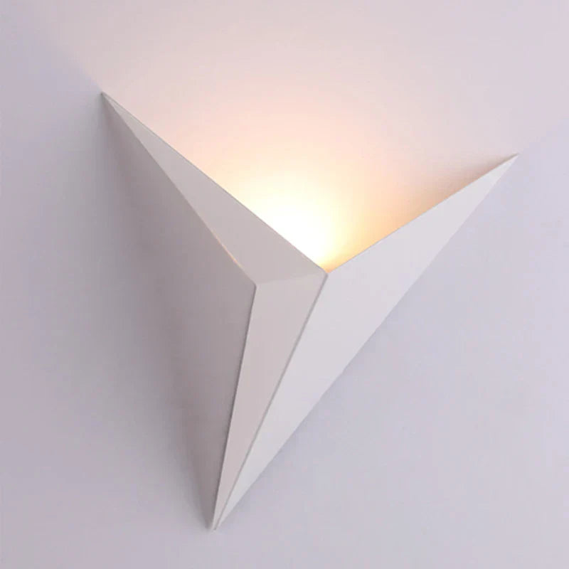Moderne Driehoekige Wandlamp - TrigoLux