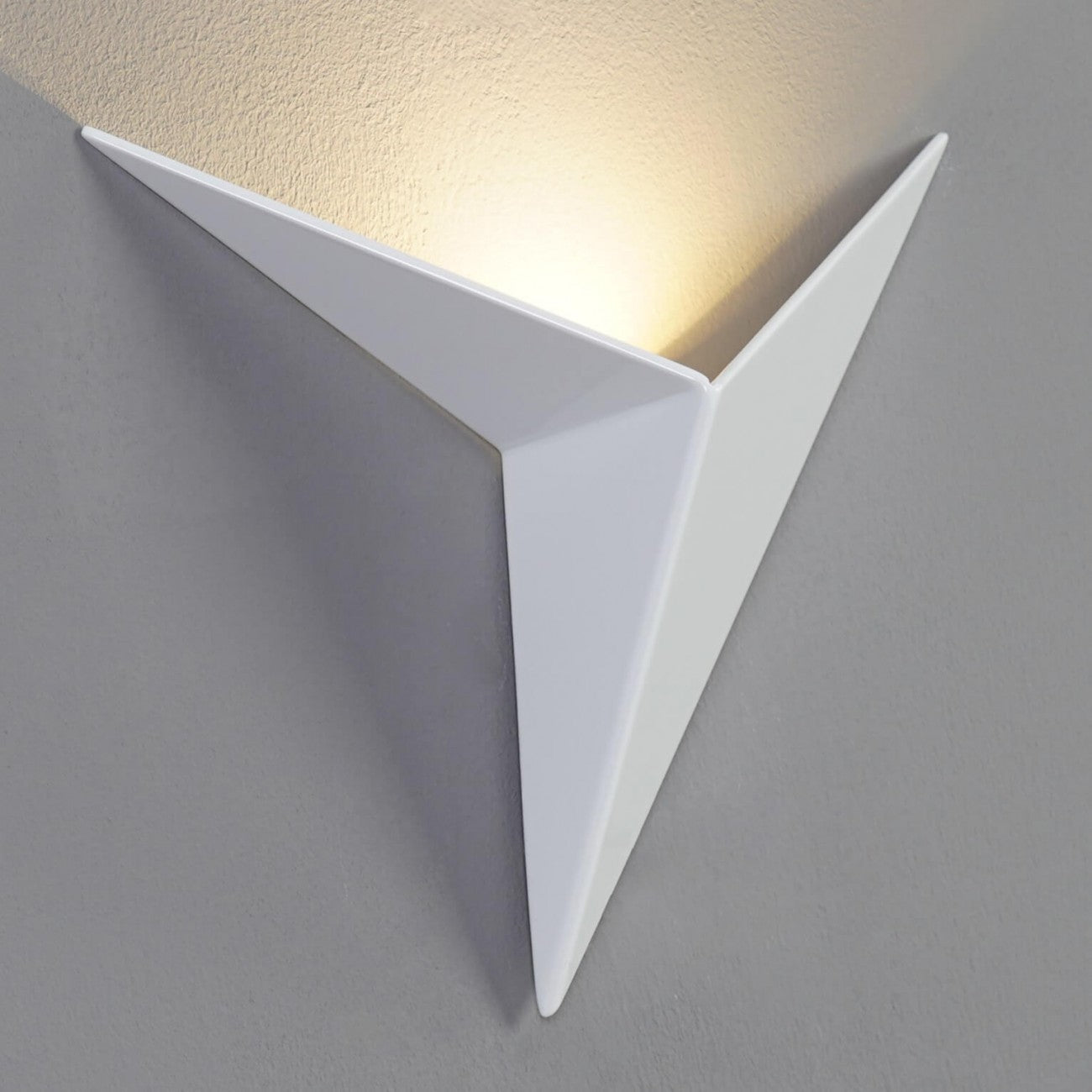 Moderne Driehoekige Wandlamp - TrigoLux