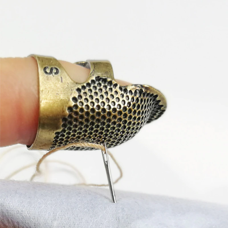 Naai Ring