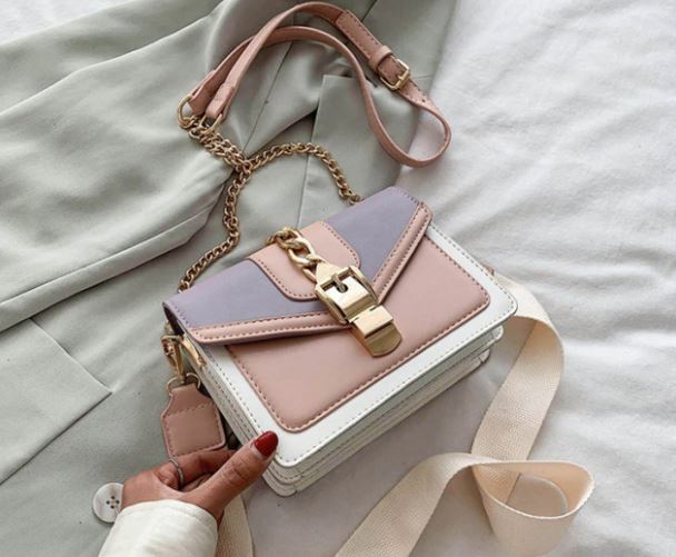 Chain Lady Sling Bag™️