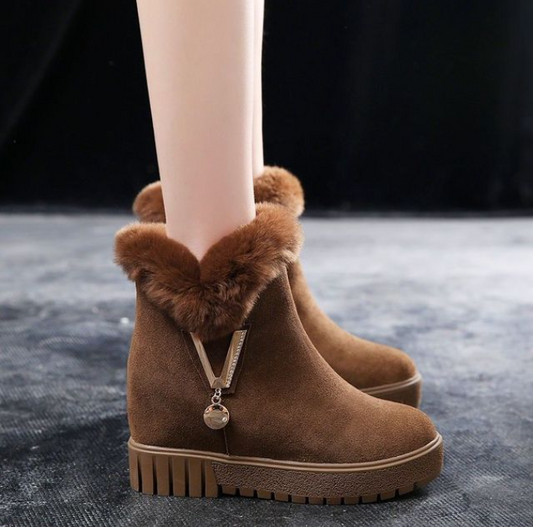 Fashionable Snow Boots™