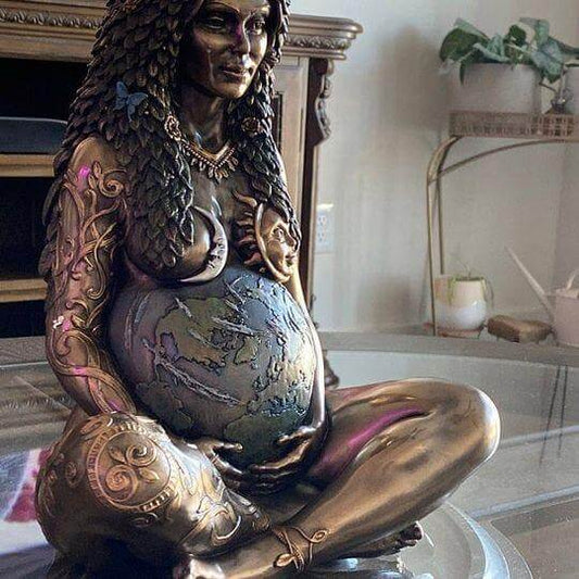 Moeder Aarde Standbeeld