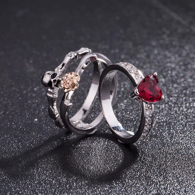 Skull Love Ring