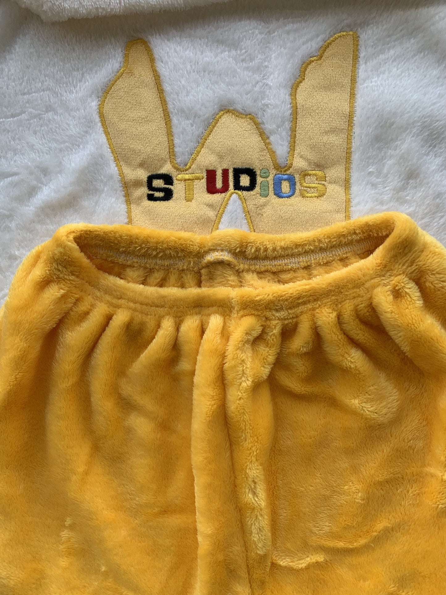 Dames Fleece Pyjama Set met borduursel & ronde hals voor herfst/winter – Alissa