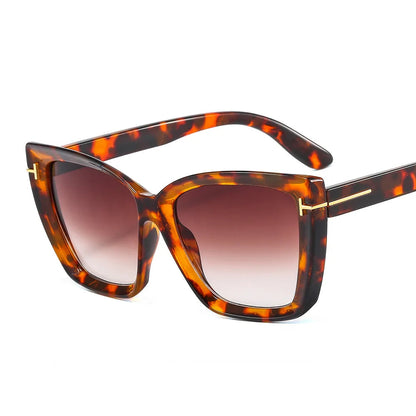 Stijlvolle Cat-Eye zonnebril met UV-bescherming en verloop - VueLuxe