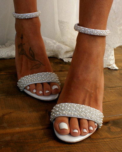 Stijlvolle bruidssandalen met delicate bandjes – Mirella