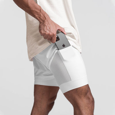 Trendy sportshorts met ademend materiaal en zijzak - Marky