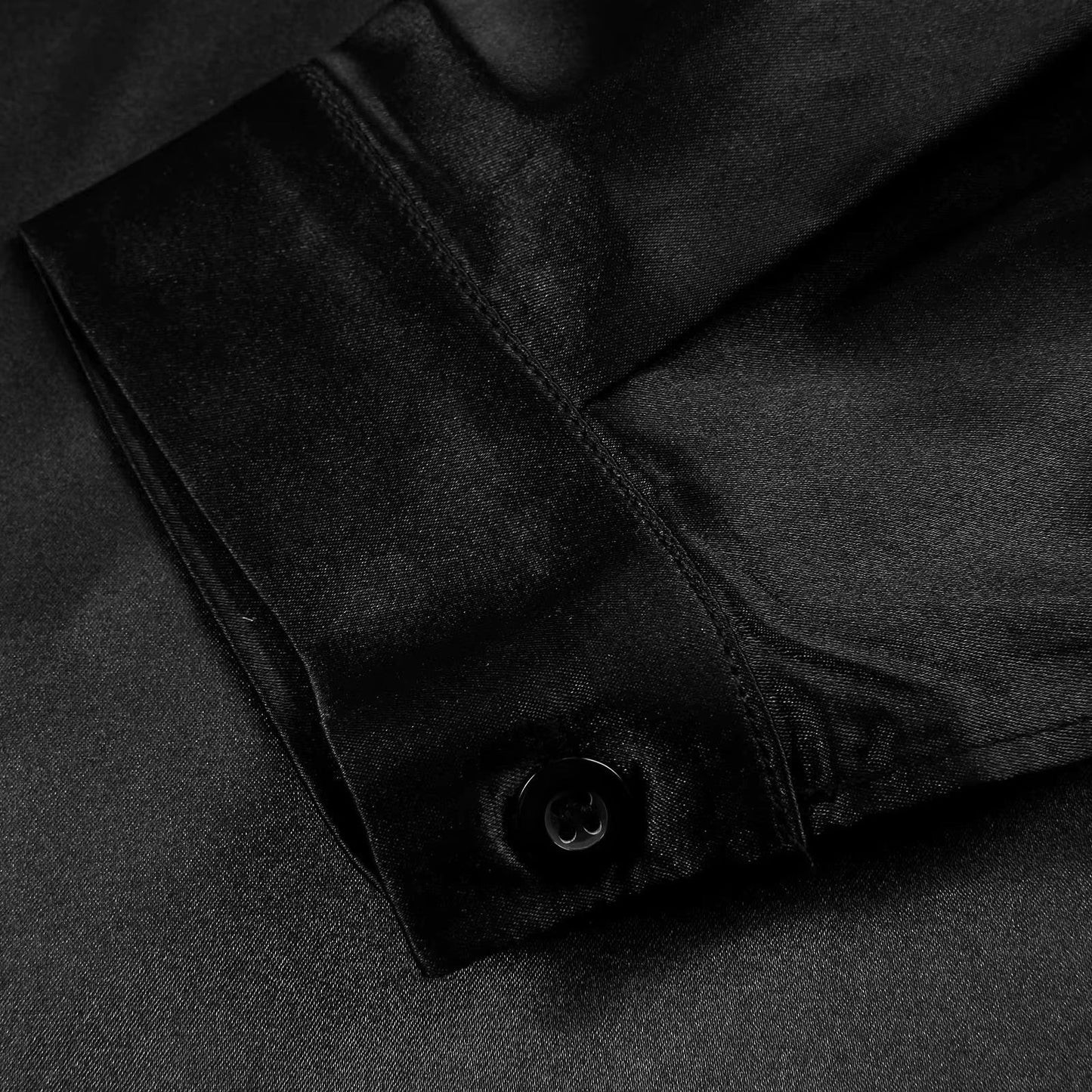 Satijn dames blouse met diepe V-hals & lange mouwen - Daria