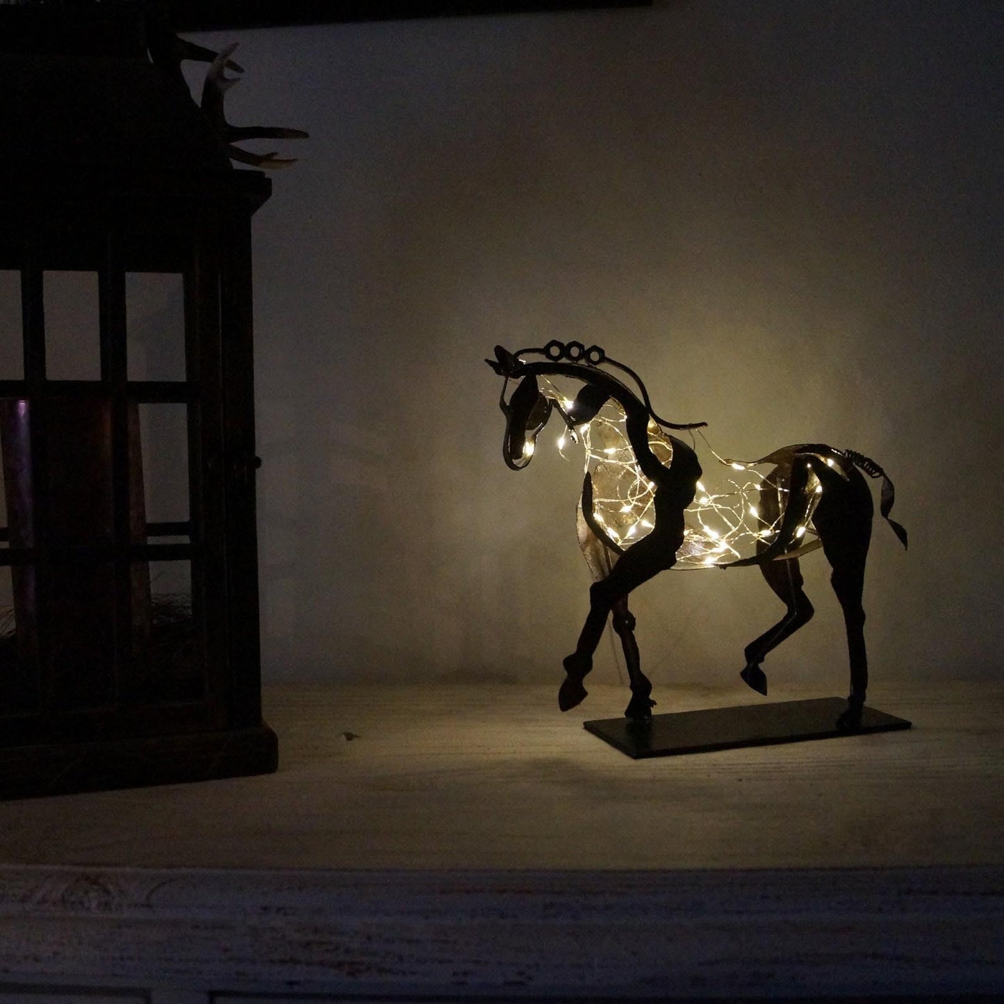 Handgemaakt Paarden Beeldje – Ferro