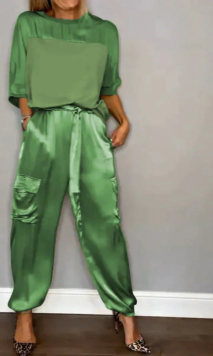 Stijlvolle & Luchtige Dames Satijnen Jumpsuit voor Bijzondere Gelegenheden – Yasmina