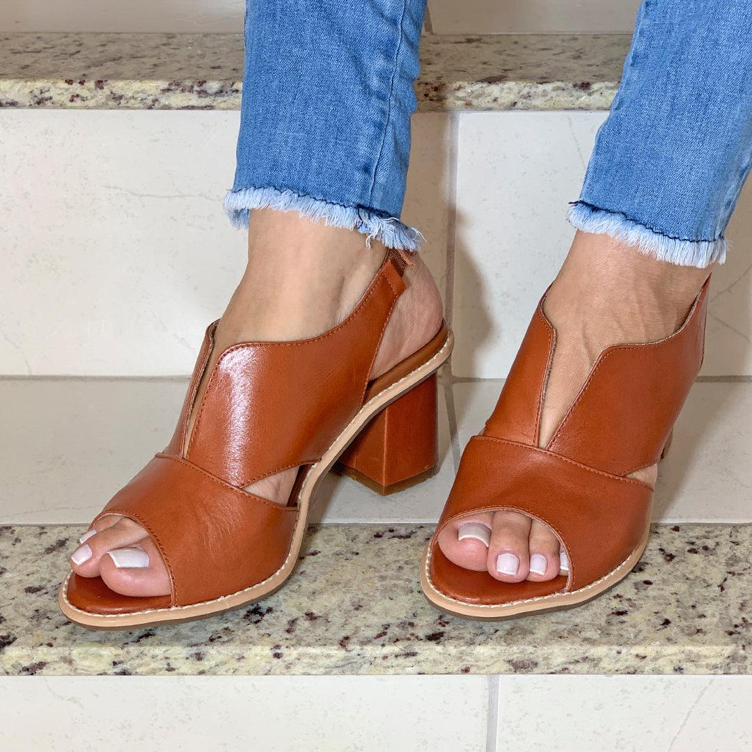Dames leren sandalen met hak en comfortabel voetbed - Selina