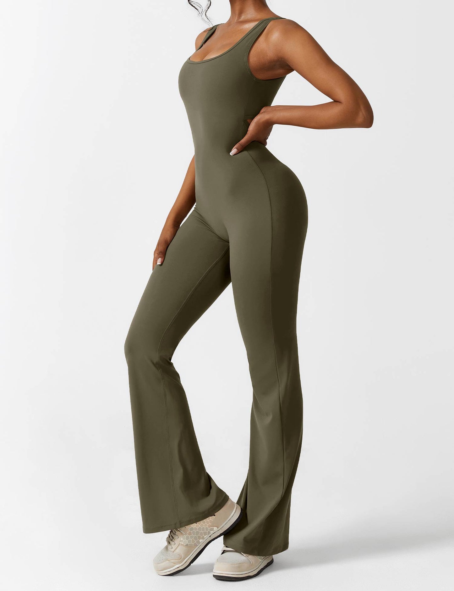 Rugvrije Jumpsuit met Uitlopende Broekspijpen - Liv
