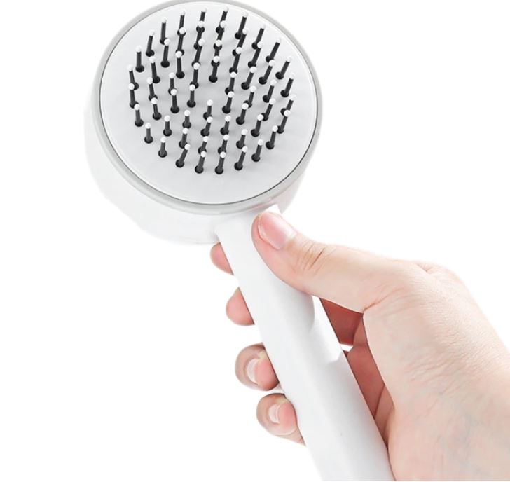 One-Key Cleaning Comb™