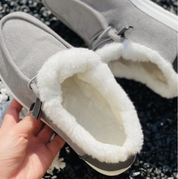 Casual Shoes™