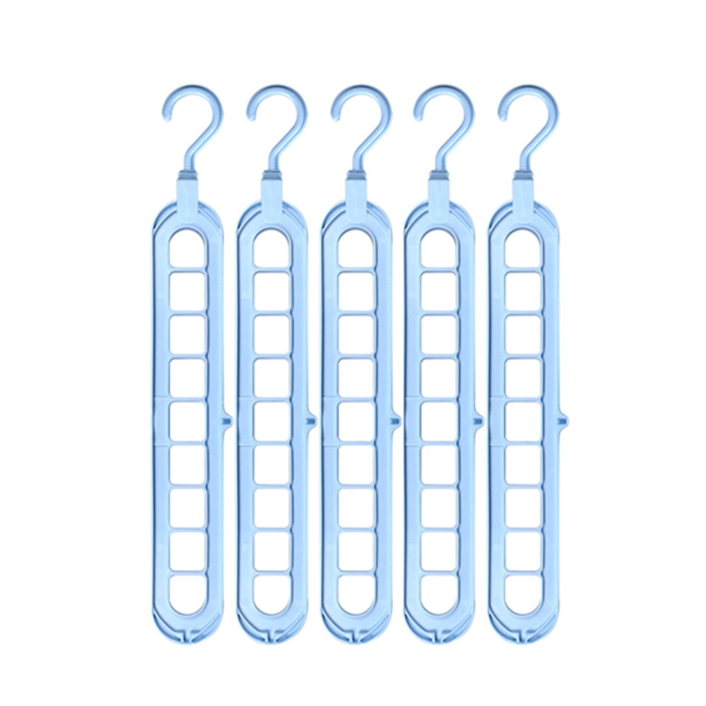 Ruimtebesparende Kledinghangers | Maximaliseer & organiseer jouw kastruimte!