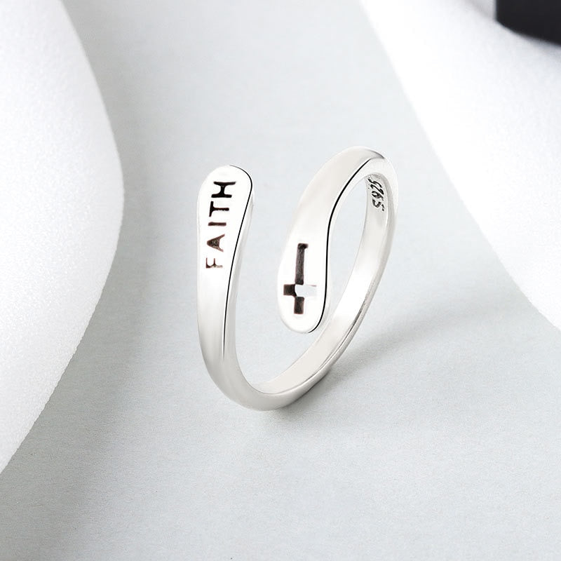 Verstelbare "Faith" Ring