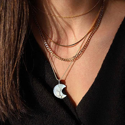 Moon Necklace | Kristallen Hanger