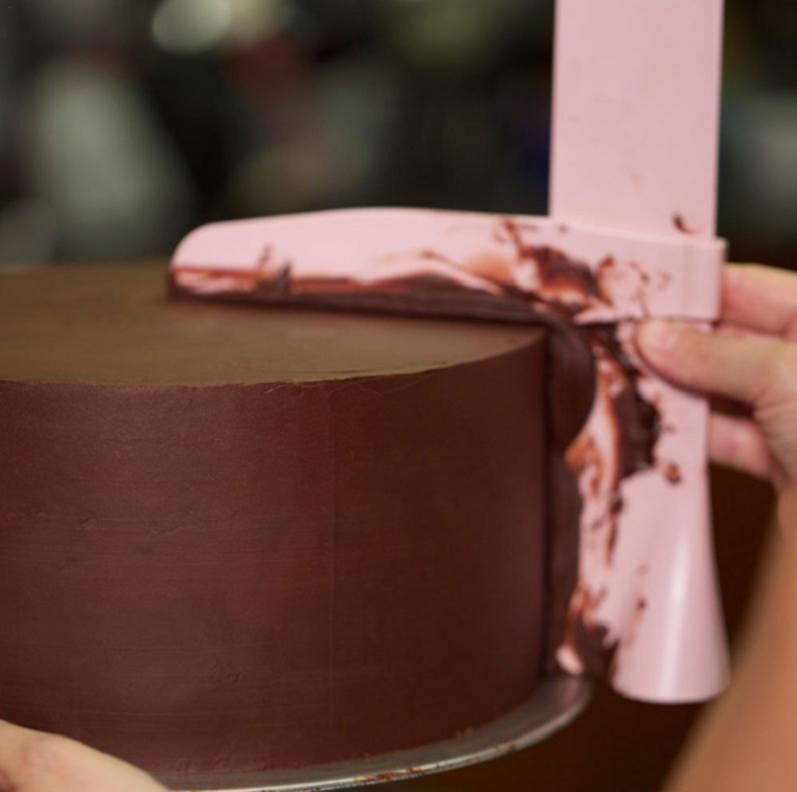 Cake Scraper™ (1 + 1 GRATIS)