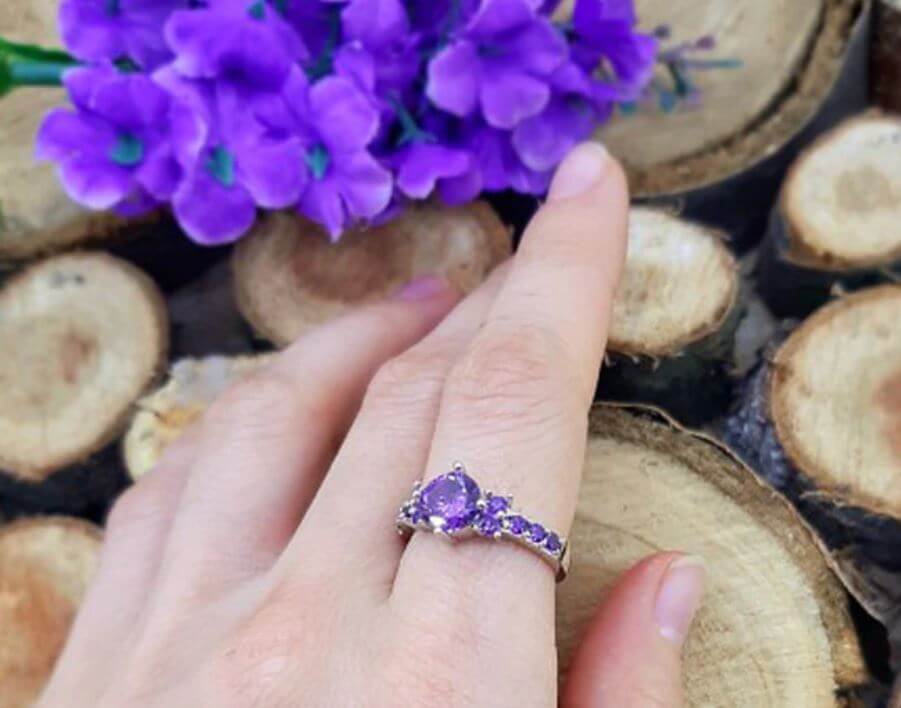 Amethist Eternity Ring