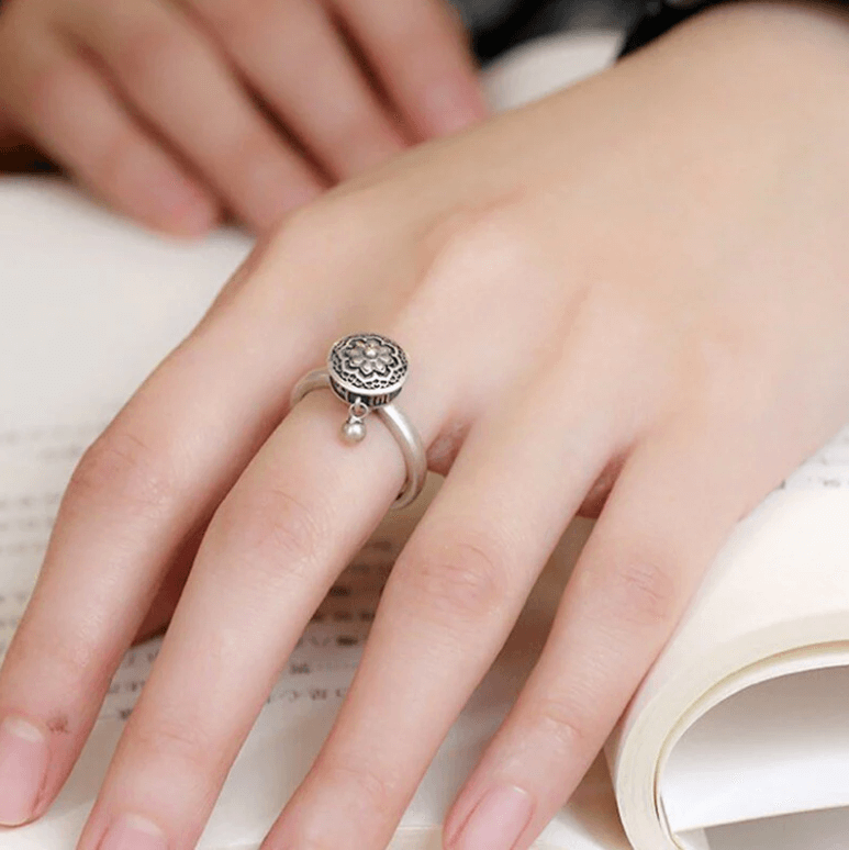 Relief Ring | Fidget Ring