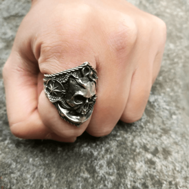 Gothic Schedel Ring