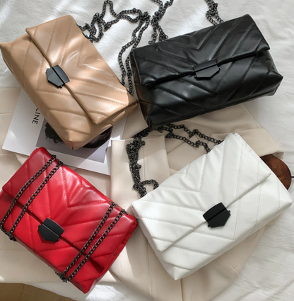 Chain Crossbody Bags™