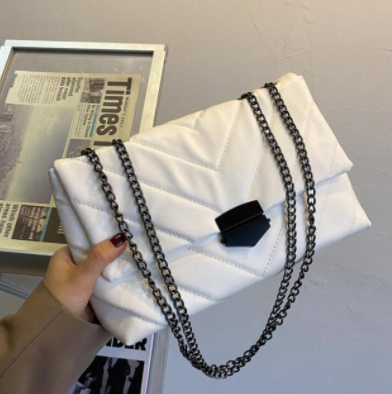 Chain Crossbody Bags™