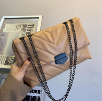 Chain Crossbody Bags™