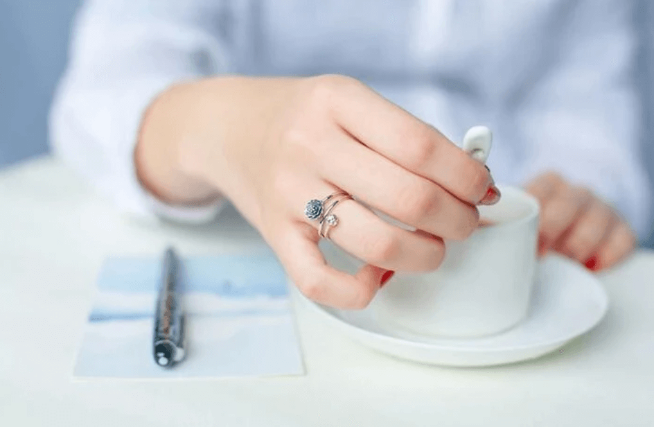 Drievoudige Wikkel Lotus Ring