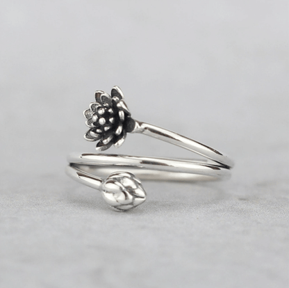 Drievoudige Wikkel Lotus Ring