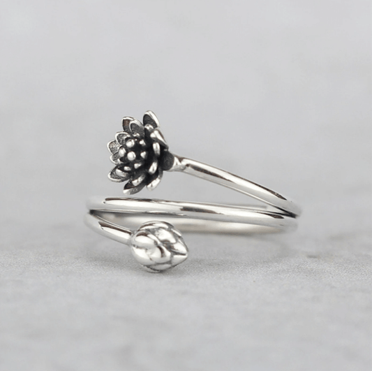 Drievoudige Wikkel Lotus Ring