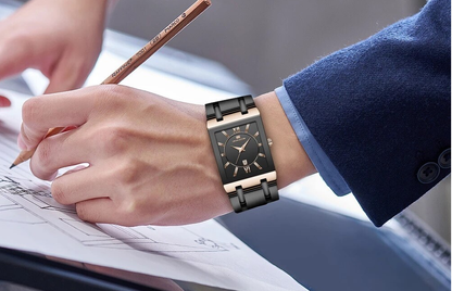 Gouden Vierkant Horloge