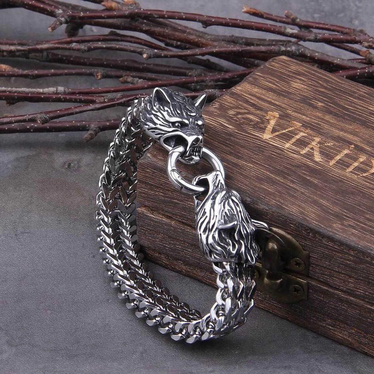 Viking Wolf Armband